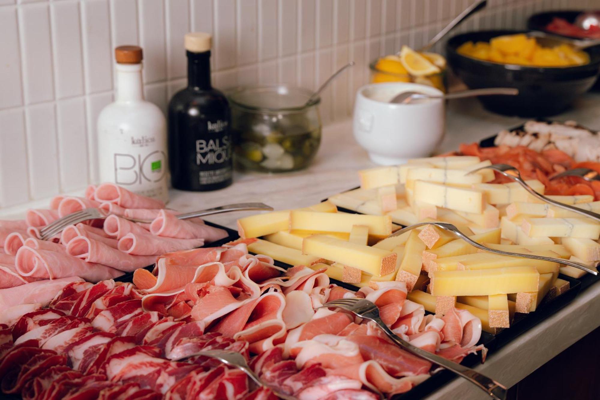 Nest Hotel Paris La Defense - Mgallery Collection بيتّو المظهر الخارجي الصورة Cold cuts