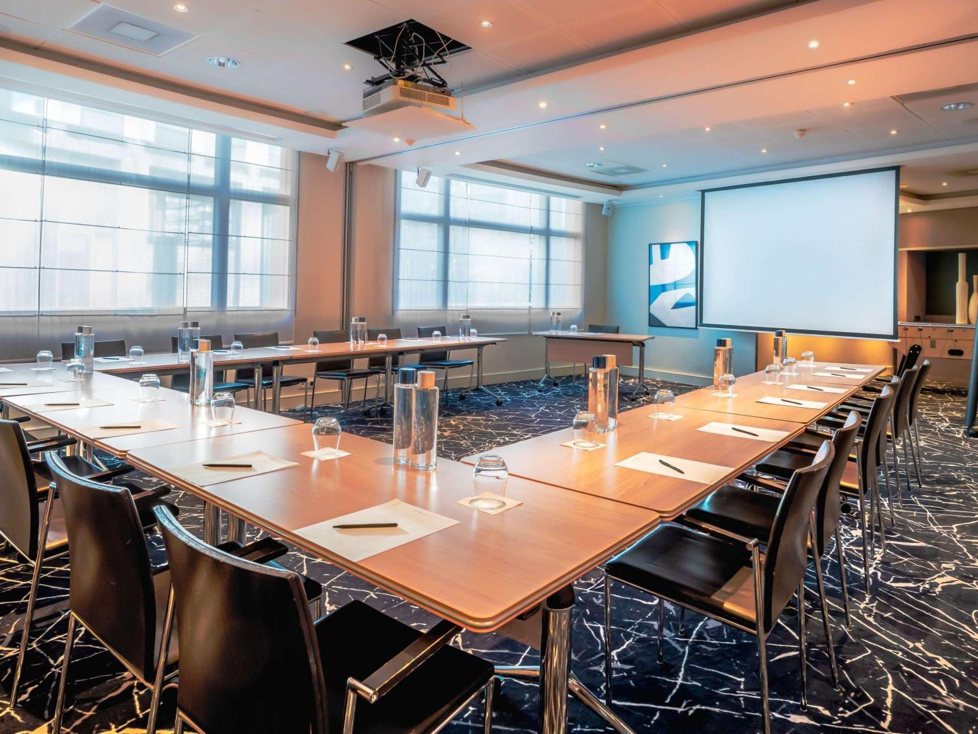 Nest Hotel Paris La Defense - Mgallery Collection بيتّو المظهر الخارجي الصورة Meeting room